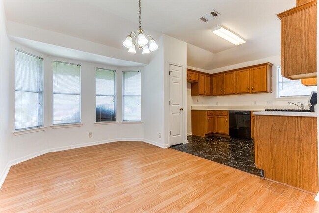 Building Photo - 101 Cotton Cove