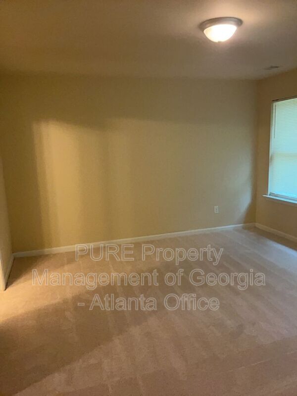 Building Photo - 160 Pine Ridge Rd