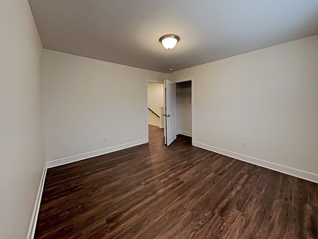 Building Photo - 1025 Bluewater Point Drive