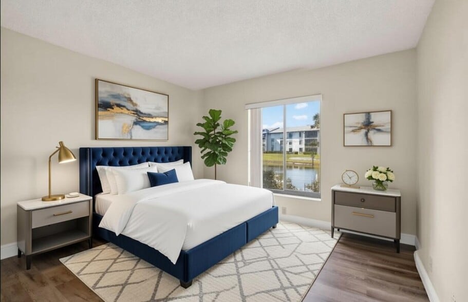 Building Photo - 1013 Green Pine Blvd