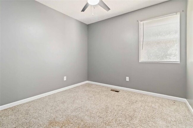 Building Photo - 6925 Cainwood Dr