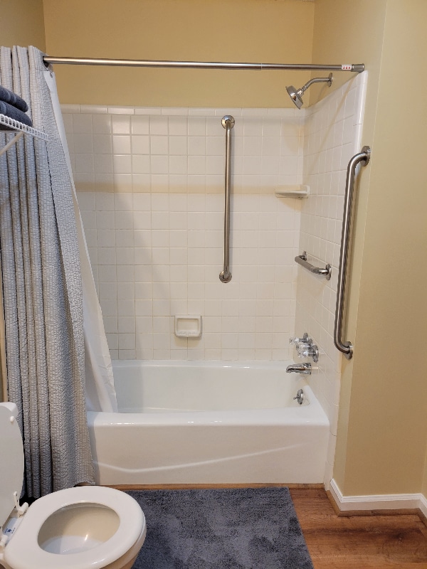 Building Photo - 2726 Riverside Rd