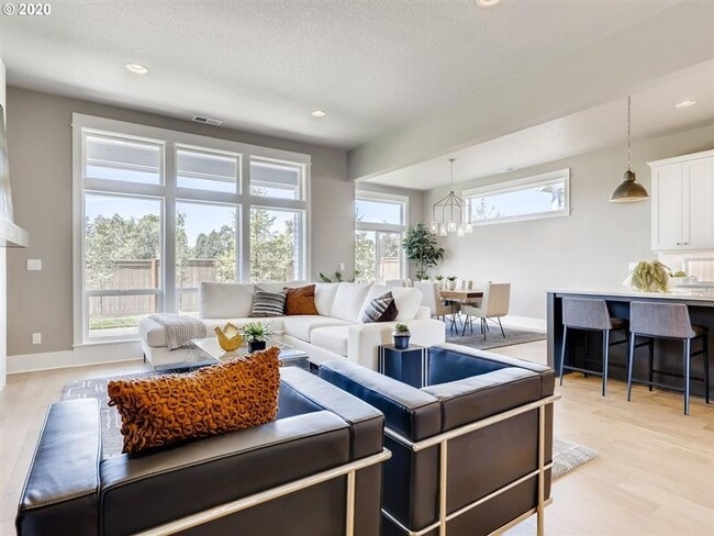 Building Photo - Coming Soon!  4 Bedroom Located in Highly Desirable Frog Pond Stafford Meadows