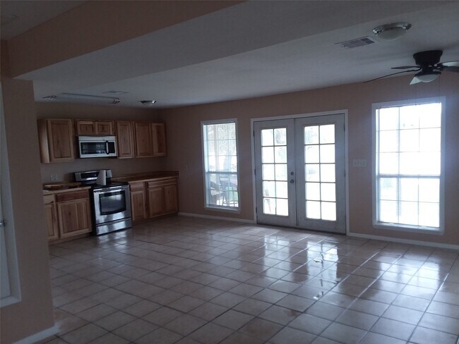Building Photo - 6326 County Rd 659