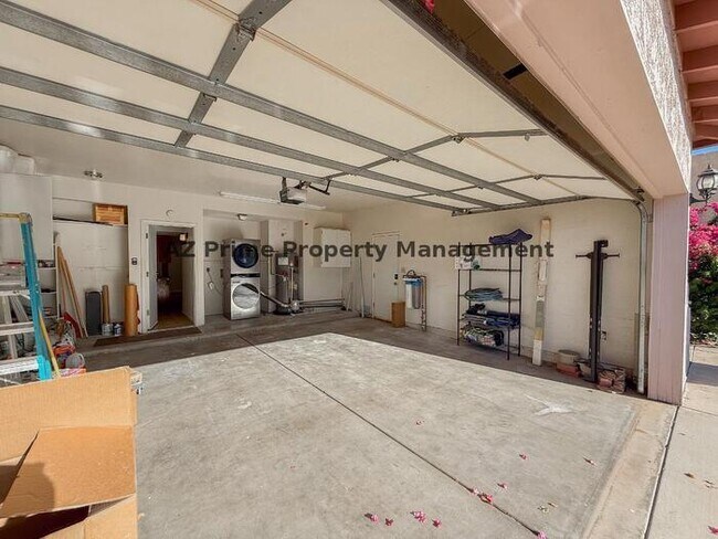 Building Photo - 7829 N 21st Ln
