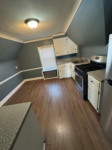 Building Photo - 123 N 7th Ave