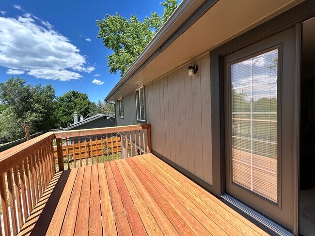 Building Photo - Spacious 4-Bedroom House Near Open Space in Heatherwood, Boulder