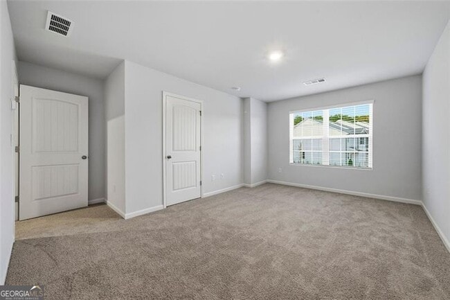 Building Photo - 5961 Skylar Dr