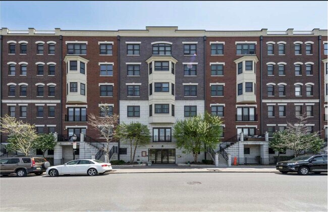 Building Photo - 1200 Grand St