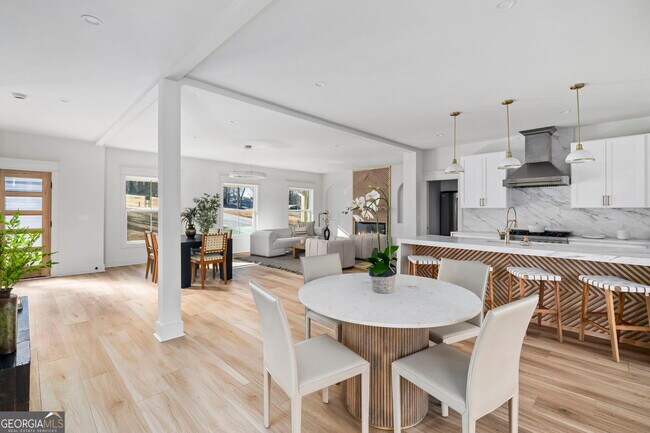 Building Photo - 3784 Pine Needle Dr NW