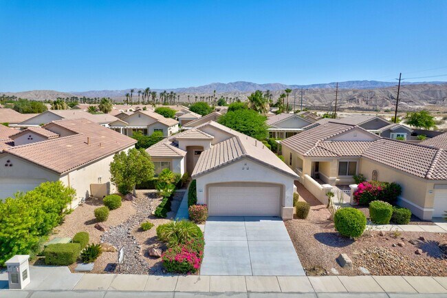 Building Photo - 78872 Canyon Vista