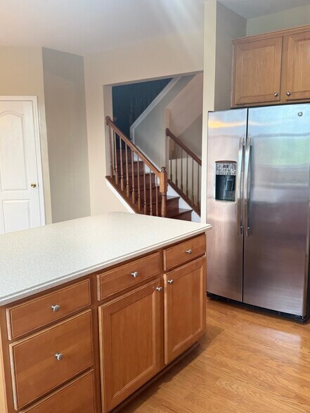 Building Photo - 5522 Hartfield Ave