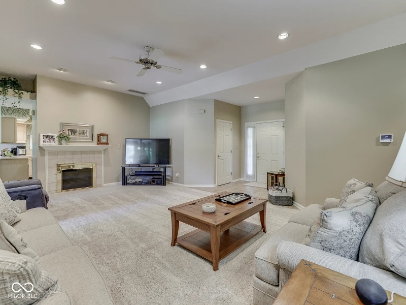 Building Photo - 825 Bayside Dr