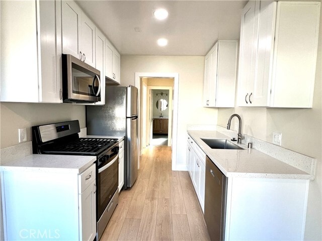 Building Photo - 320 S El Camino Real
