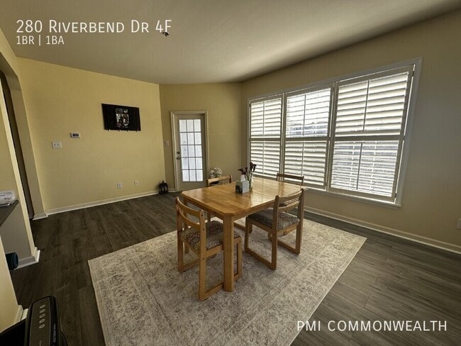 Building Photo - 280 Riverbend Dr