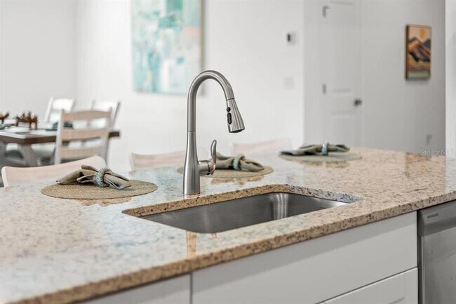 Building Photo - 1638 Saddlewood Cir