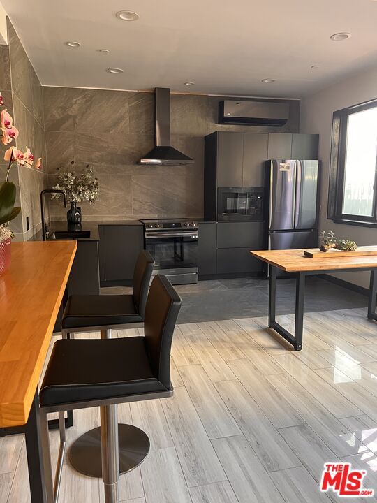 Building Photo - 3541 5th St