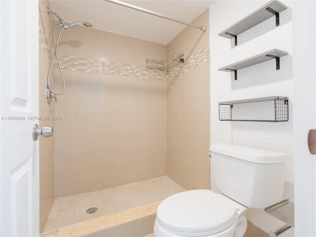 Building Photo - 9955 Westview Dr