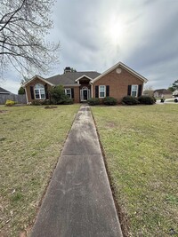 Building Photo - 115 Molland Dr