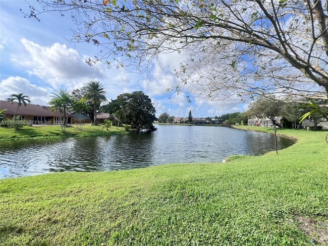 Building Photo - 7852 NW 7th Ct