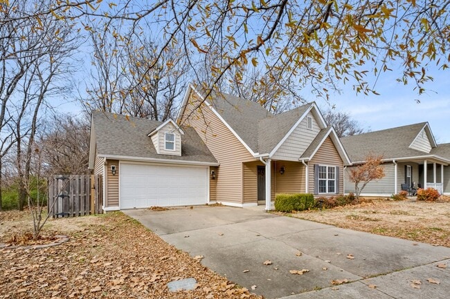 Building Photo - Wonderful two-story house