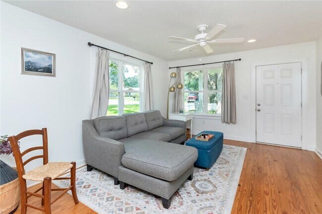 Building Photo - Special Home in Pinehurst