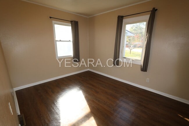 Building Photo - 2 Bedroom 1 Bath House