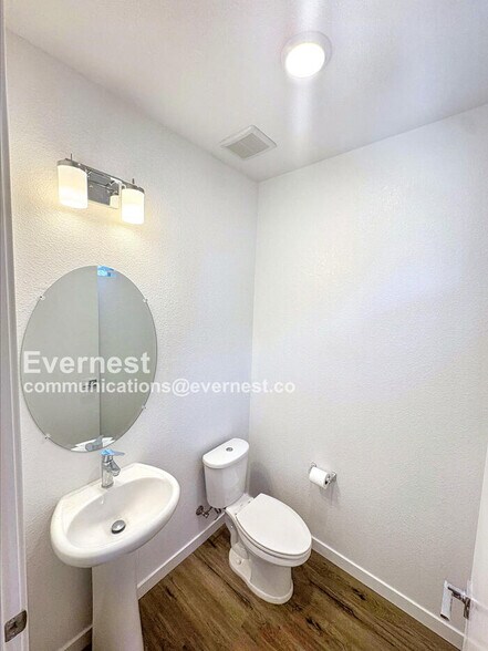 Building Photo - 6117 Bridgecross Dr