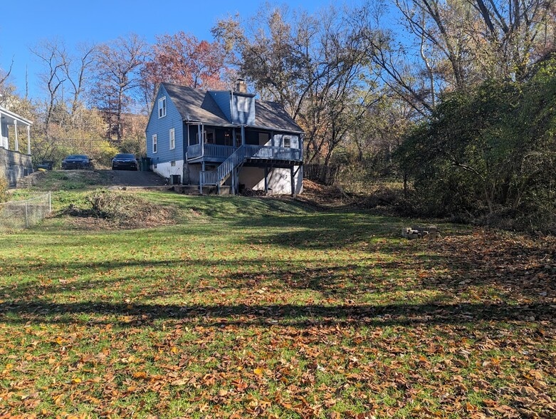 Building Photo - 4081 Clifton Ave