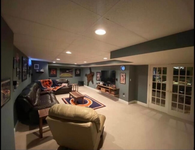 Building Photo - 255 Ryhill Dr