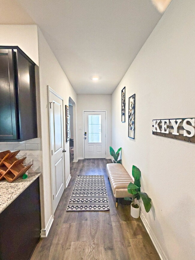 Building Photo - 13138 Whispering Bend, San Antonio, TX 78252