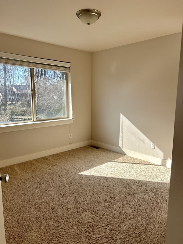 Building Photo - 8353 Grouse Cres Dr