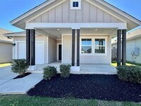 Building Photo - 320 La Escalera Dr