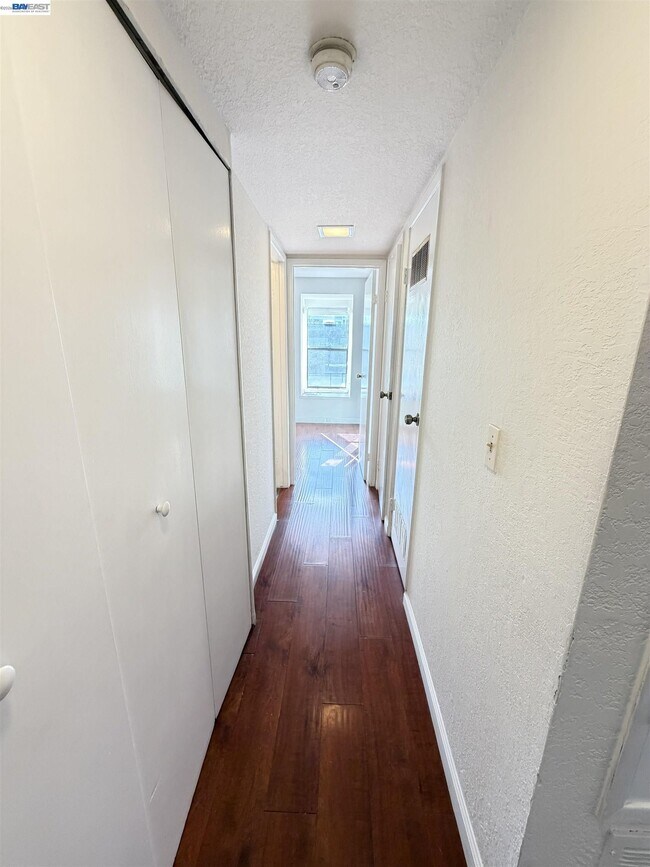 Building Photo - 1391 Monument Blvd