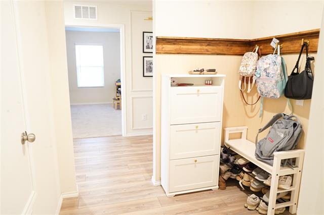 Building Photo - 4604 Benham Dr