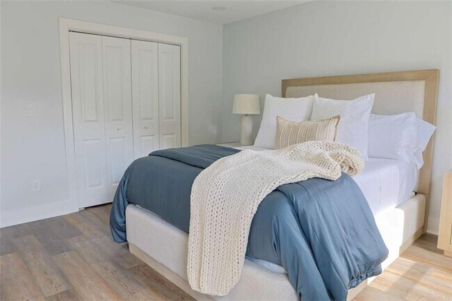 Building Photo - 2184 Skye Isles Pass SE