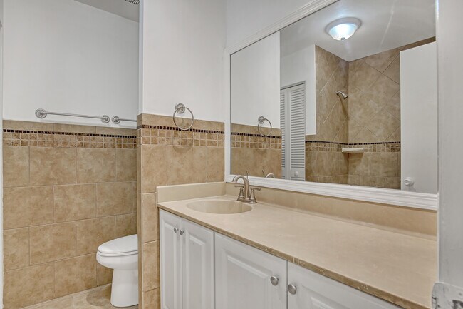 Building Photo - 241 NW 15th St