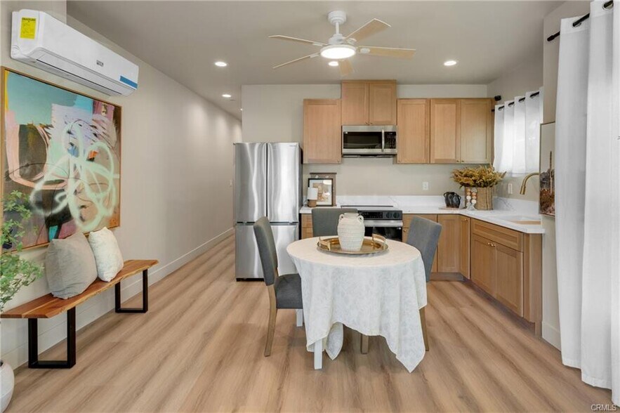 Building Photo - 1123 E Ocean Blvd