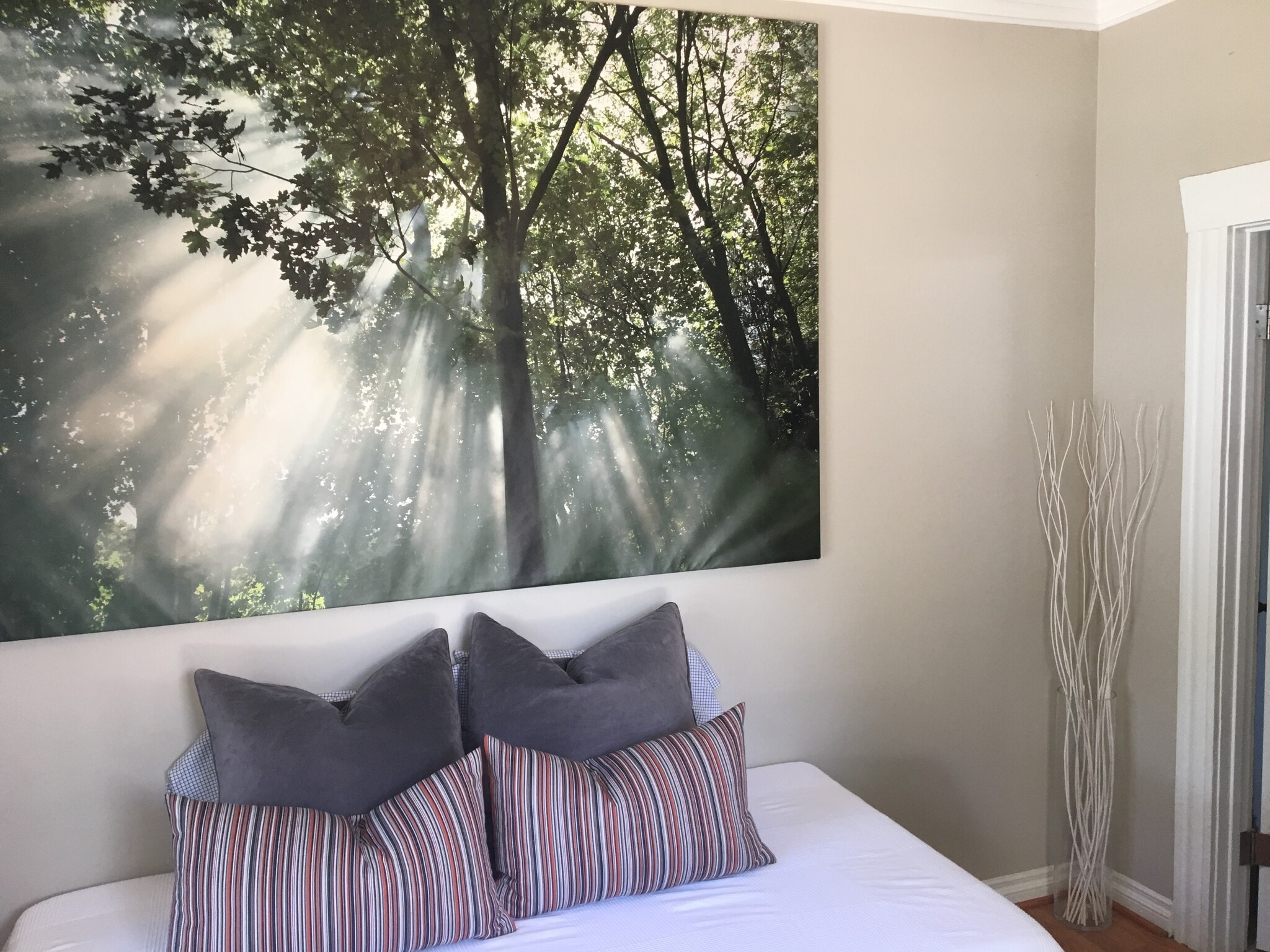 Living Room - 607 N Garfield Ave