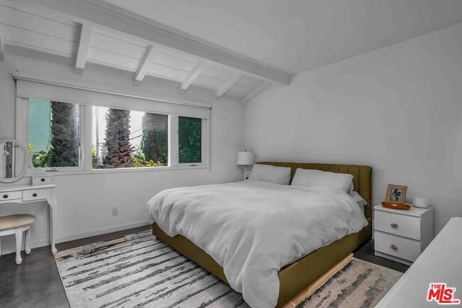 Building Photo - 3436 S Centinela Ave