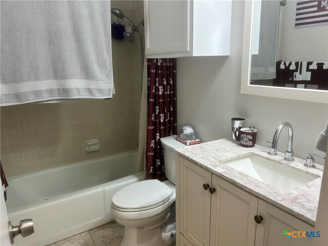 Building Photo - 5310 Lakeaire Blvd