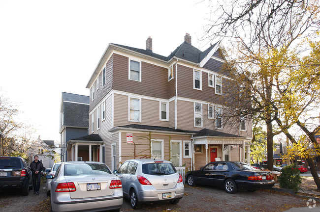 Building Photo - 704-712 Hill St