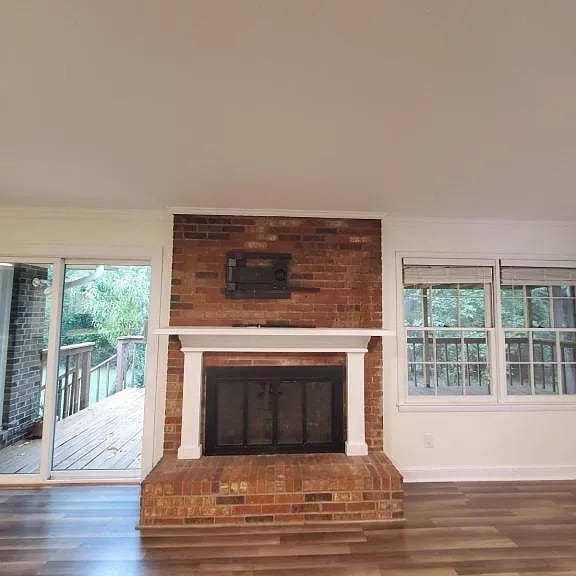 Building Photo - 504 Robin Ln