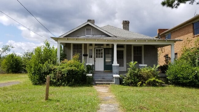 Building Photo - 5516 Court G