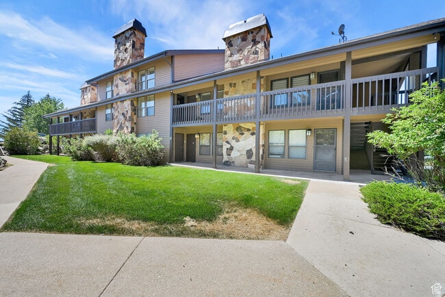 Building Photo - 3615 N Wolf Ldg Dr