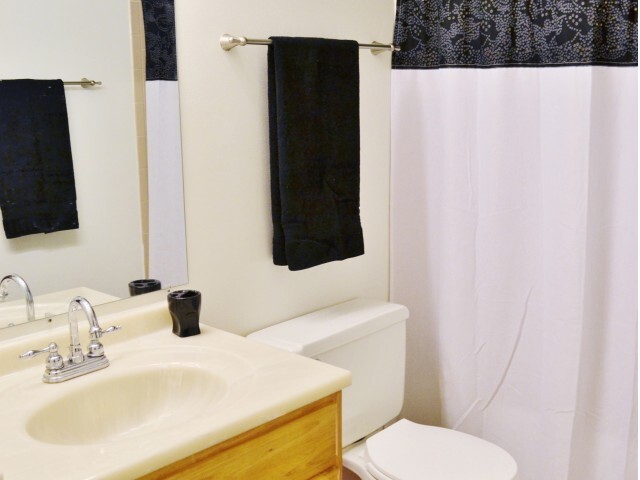 Hallway Full Bathroom - Tide Mill Apartments