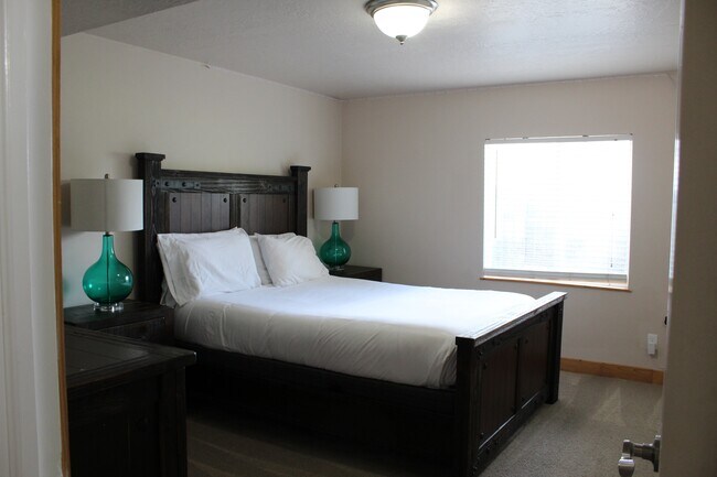 Building Photo - 3572 Wild Mare Way