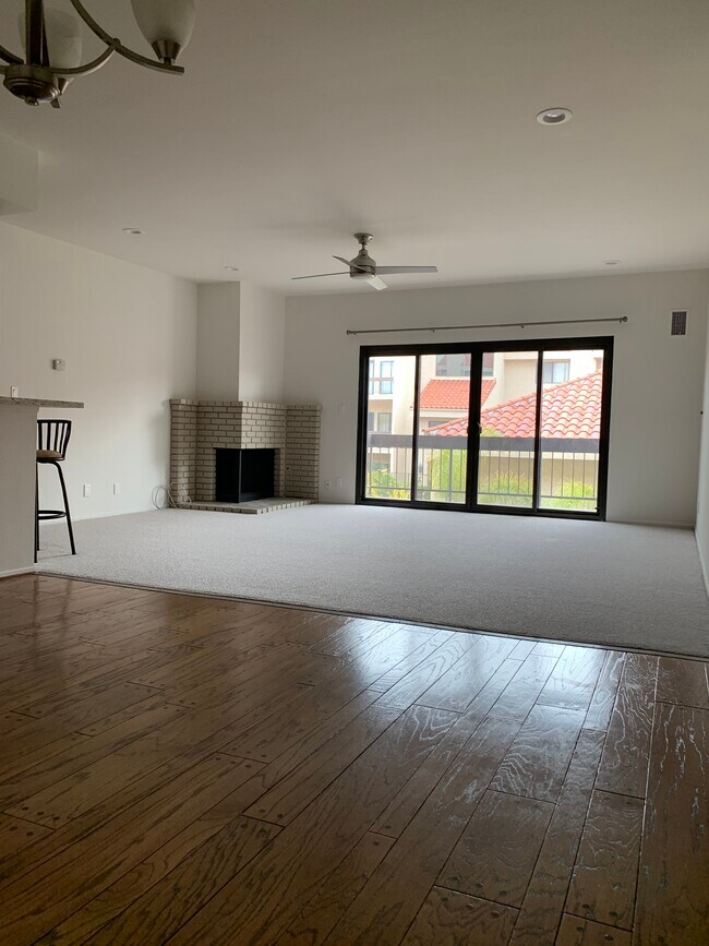 Living Room - 8180 Manitoba St