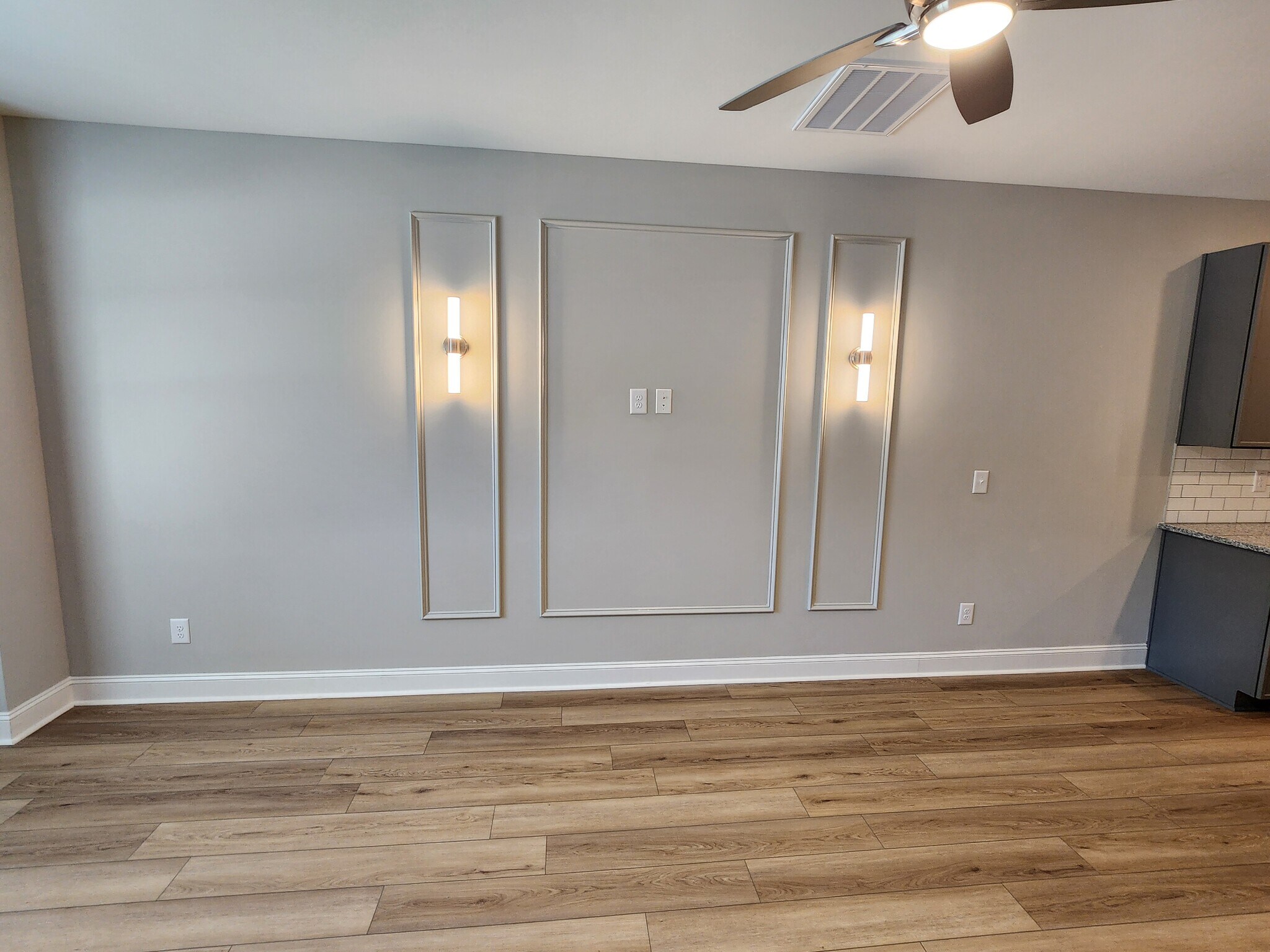 Building Photo - 3922 Gloucester Dr W