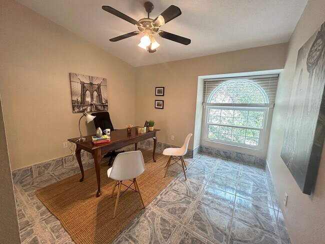 Building Photo - Gorgeous 3 Bed/3 Bath in Tranquil Gated Co...
